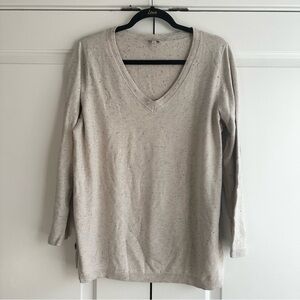 Talbots Speckled Beige Oatmeal Long Sleeve V-Neck Sweater
